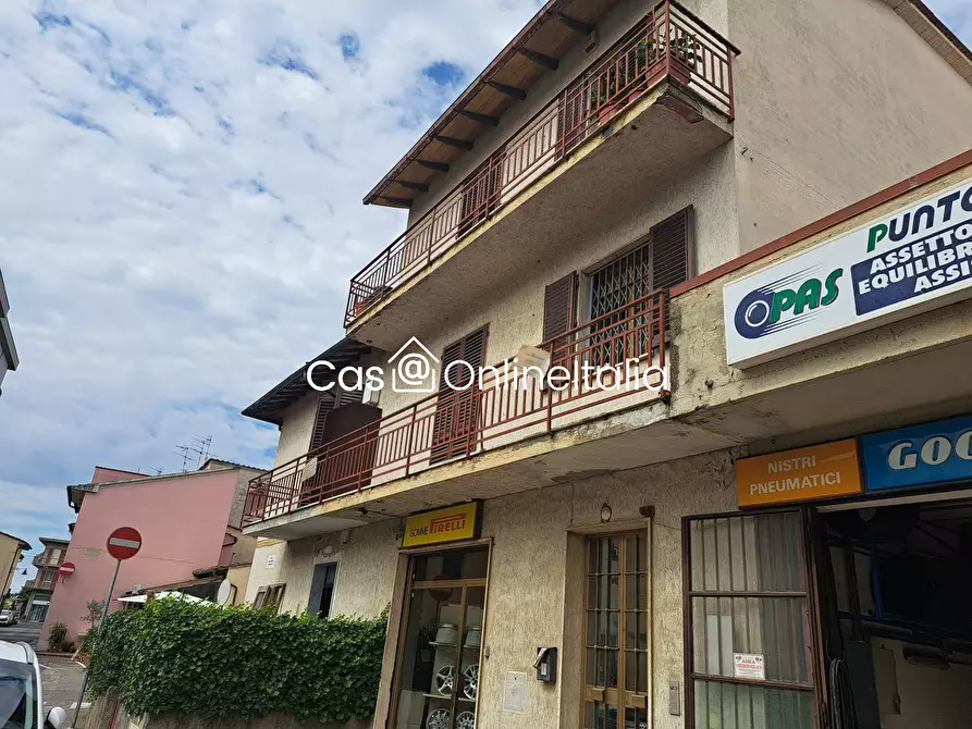 Immagine 3 di Casa indipendente in vendita  in Via F. Ferrucci 3 a Campi Bisenzio