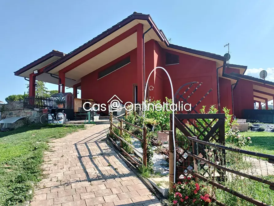 Immagine 1 di Casa bifamiliare in vendita  in Strada Mugnano - Poggio Montorio 5 a Perugia