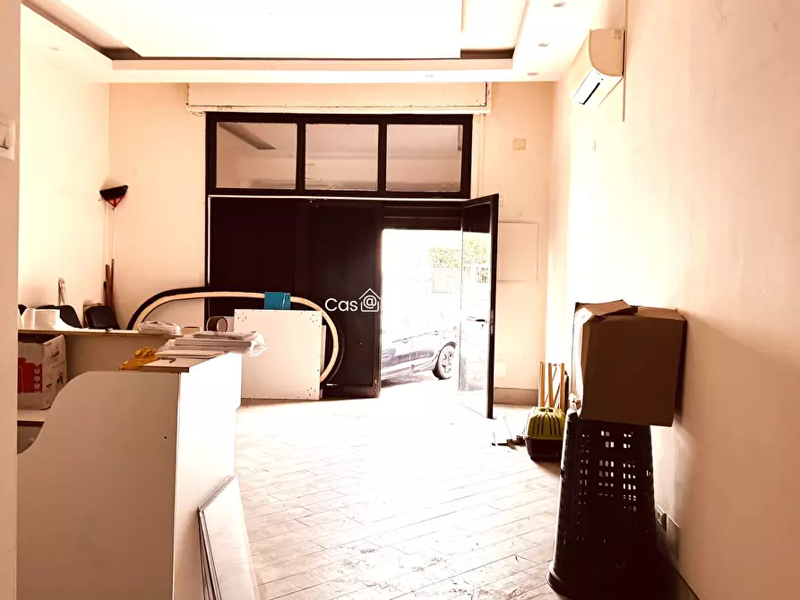 Immagine 1 di Negozio in affitto  in Via Roma 120 a Prato