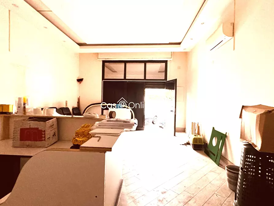 Immagine 4 di Negozio in affitto  in Via Roma 120 a Prato