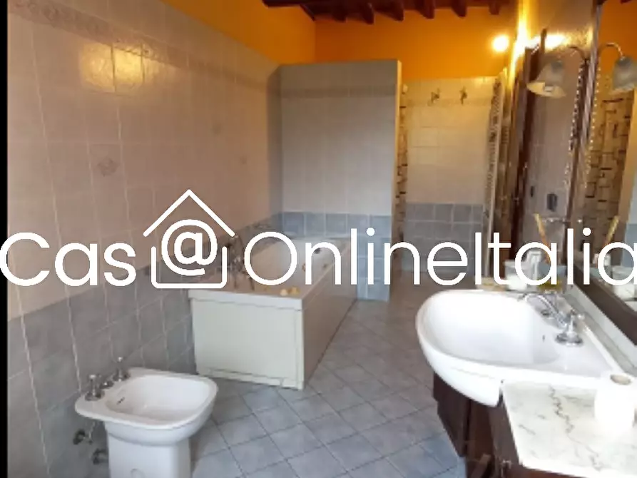 Immagine 2 di Appartamento in vendita  in Via della Chiesa XI 370 a Lucca