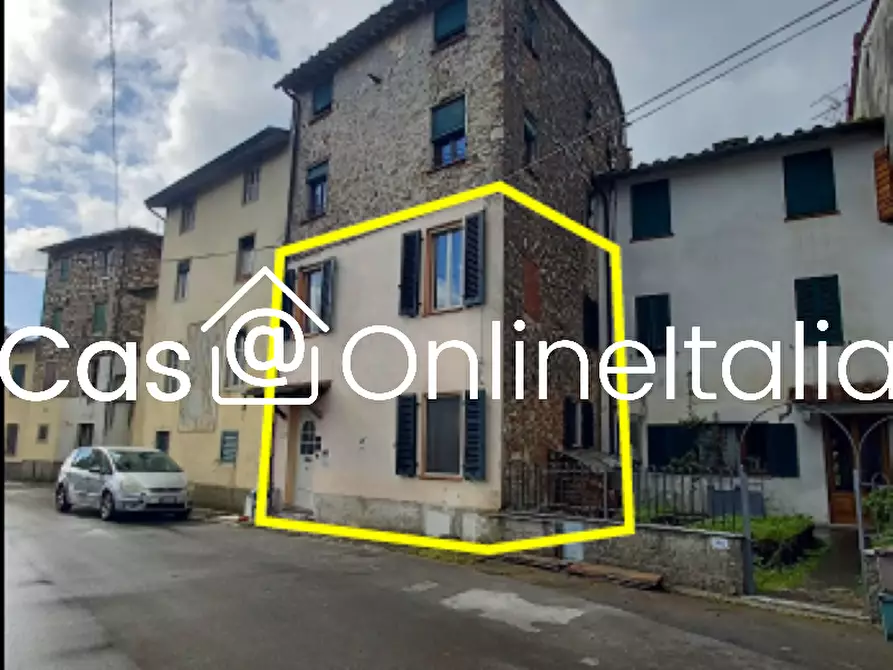 Immagine 5 di Appartamento in vendita  in Via della Chiesa XI 370 a Lucca