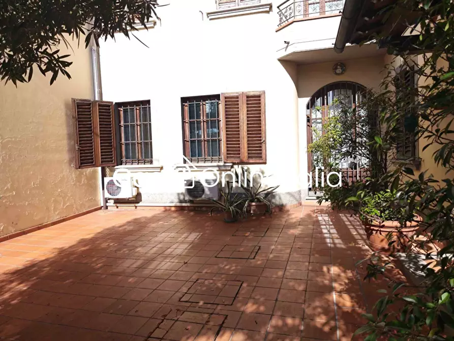 Immagine 2 di Casa indipendente in vendita  in Via Firenze 221 a Prato