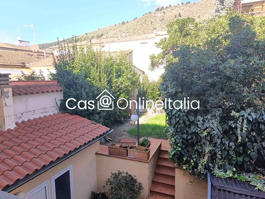 Immagine 38 di Casa indipendente in vendita  in Via Firenze 221 a Prato