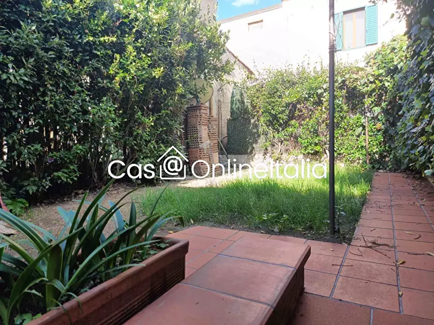 Immagine 36 di Casa indipendente in vendita  in Via Firenze 221 a Prato