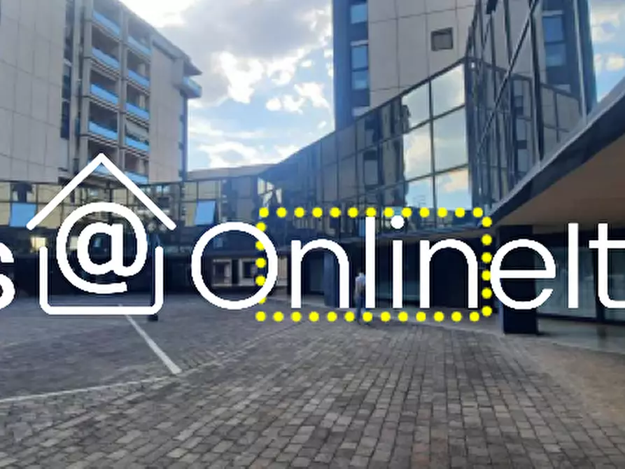 Immagine 12 di Negozio in vendita  in Via Martiri dei Lager 94 a Perugia