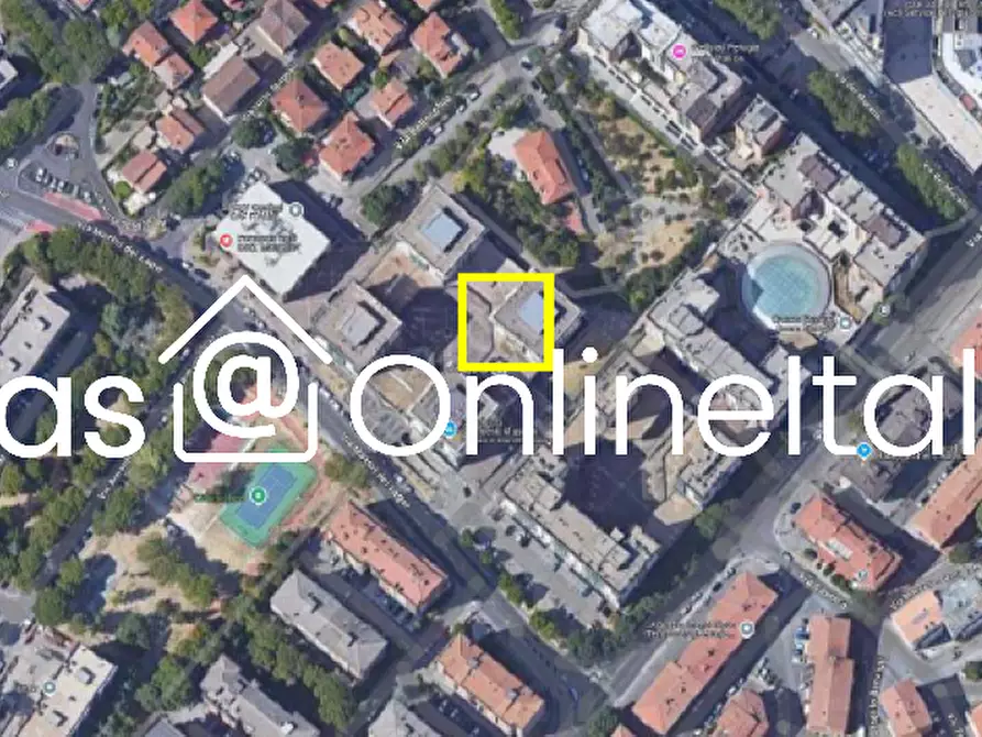 Immagine 8 di Negozio in vendita  in Via Martiri dei Lager 94 a Perugia