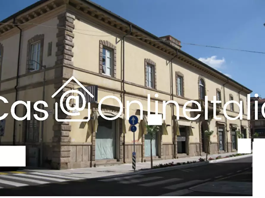 Immagine 2 di Appartamento in vendita  in Via Giuseppe Mazzini 20 a Viareggio