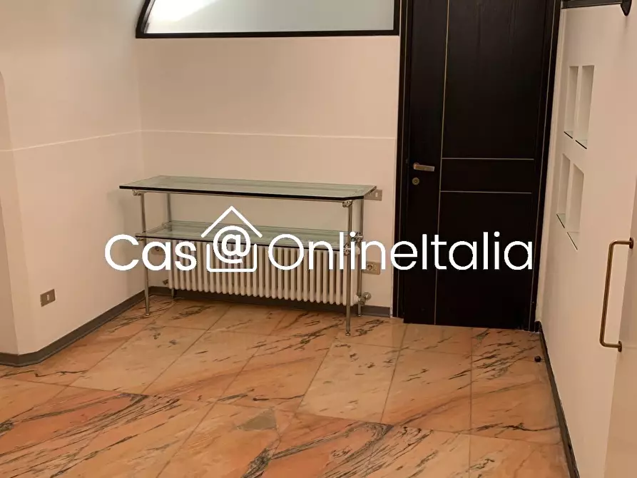 Immagine 12 di Palazzo in vendita  in Corso Bersaglieri 25 a Perugia