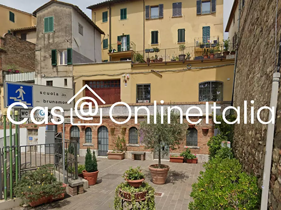 Immagine 2 di Palazzo in vendita  in Corso Bersaglieri 25 a Perugia