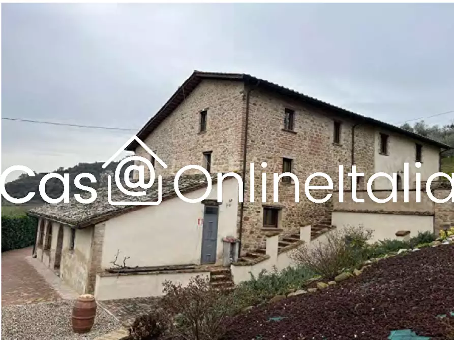 Immagine 1 di Villa in vendita  in SP319 27 a Magione