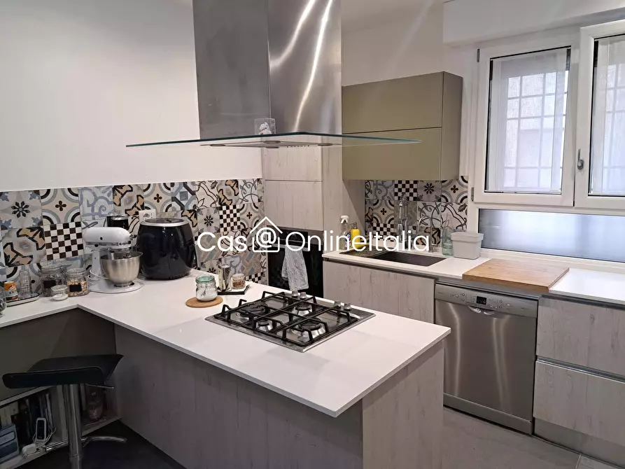 Immagine 4 di Appartamento in vendita  in Via Augusto Borgioli a Prato