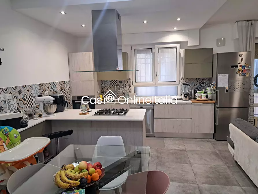 Immagine 5 di Appartamento in vendita  in Via Augusto Borgioli a Prato