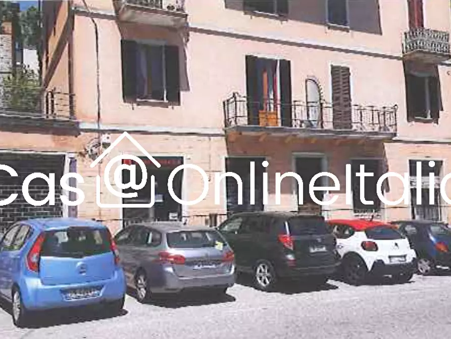 Immagine 2 di Negozio in vendita  in Strada Eugubina 16 a Perugia