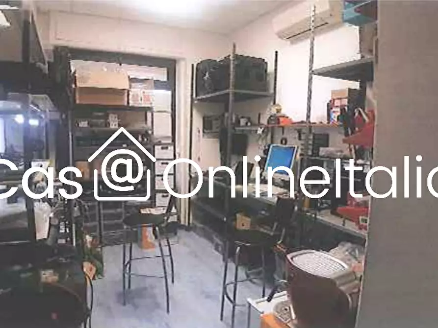 Immagine 6 di Negozio in vendita  in Strada Eugubina 16 a Perugia