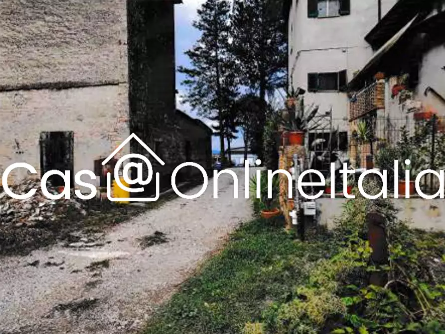 Immagine 10 di Appartamento in vendita  in Via della Barca 1 a Umbertide