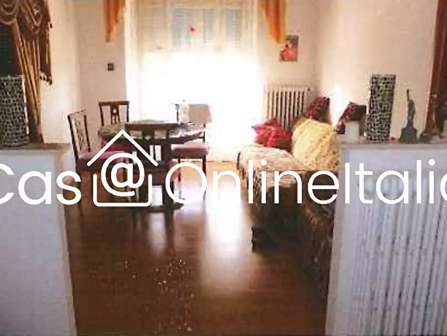 Immagine 11 di Appartamento in vendita  in Via Fratelli Cairoli 23 a Gualdo Tadino