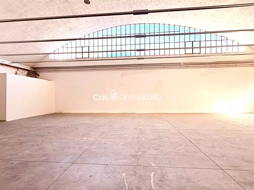 Immagine 15 di Capannone industriale in affitto  in Viale A. Labriola 56 a Montemurlo
