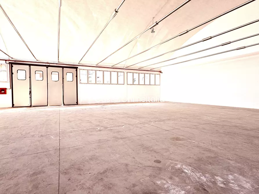 Immagine 19 di Capannone industriale in affitto  in Viale A. Labriola 56 a Montemurlo