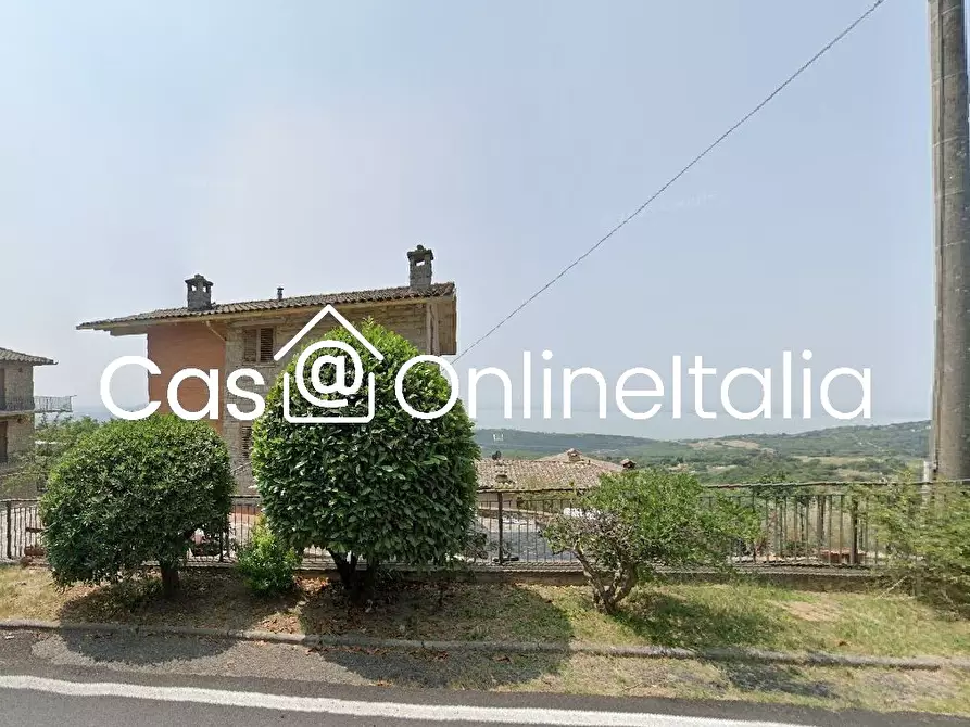 Immagine 4 di Villa in vendita  in Via IV Novembre 4 a Passignano Sul Trasimeno