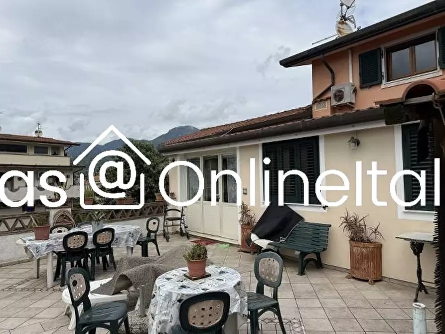 Immagine 20 di Appartamento in vendita  in Via Sarzanese 7965 a Massarosa