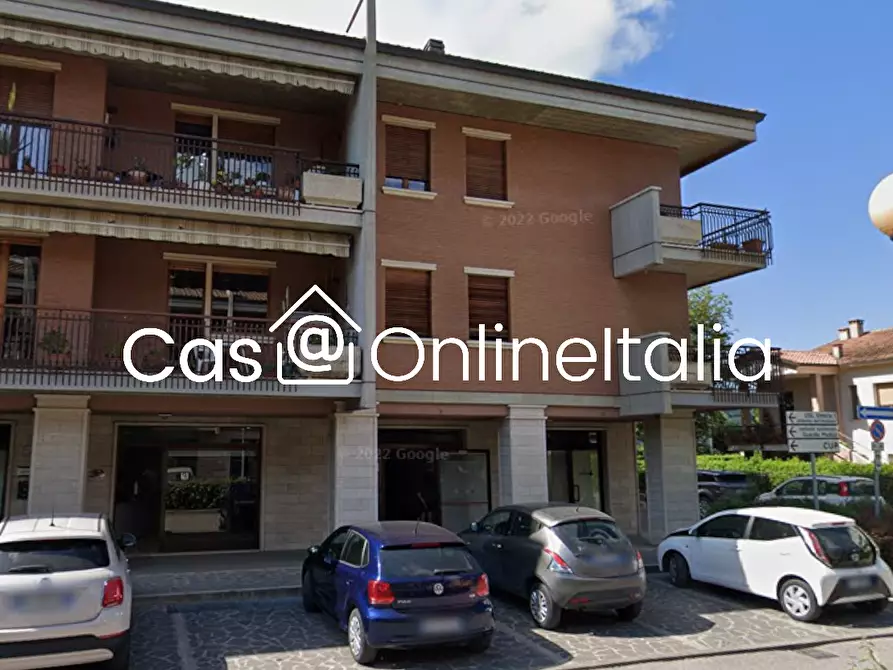 Immagine 2 di Negozio in vendita  in Viale Patrono d'Italia 43 a Assisi