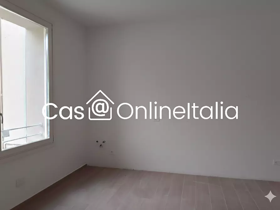 Immagine 3 di Appartamento in vendita  in Corso Benedetto Cairoli 11 a Reggio Nell'emilia
