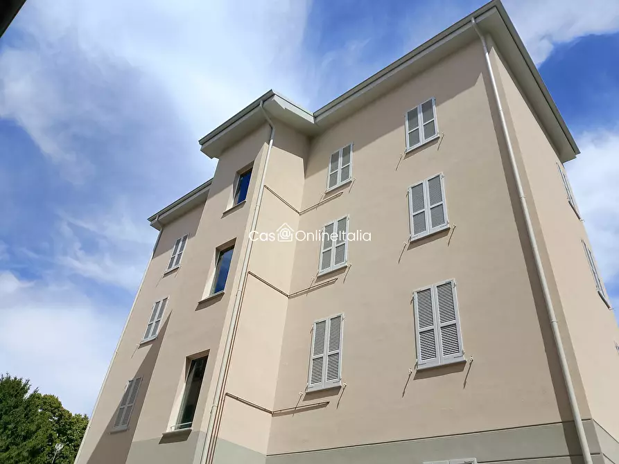 Immagine 2 di Appartamento in vendita  in Corso Benedetto Cairoli 11 a Reggio Nell'emilia