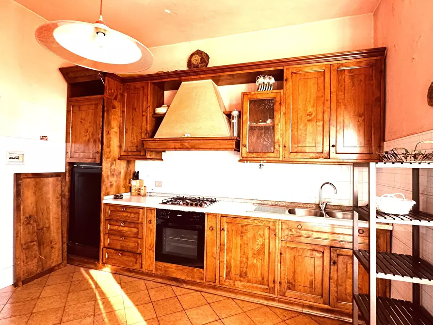 Immagine 5 di Appartamento in vendita  in Viale Borgo Valsugana 167 a Prato