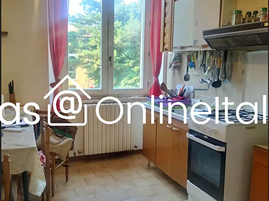 Immagine 8 di Appartamento in vendita  in Viale Giacomo Matteotti 37 a Assisi
