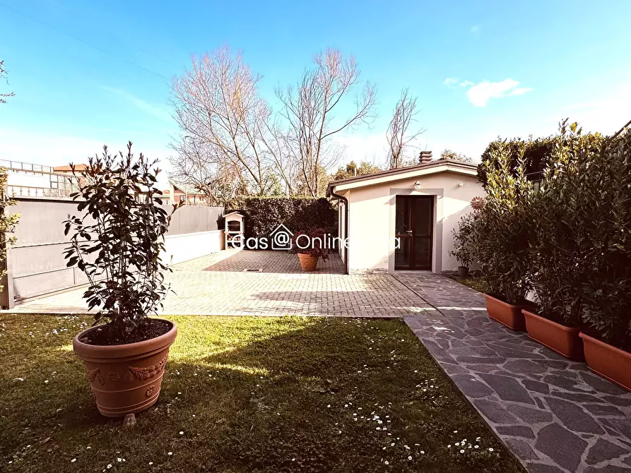 Immagine 10 di Casa indipendente in vendita  in Via Giacomo Matteotti 131 a Agliana