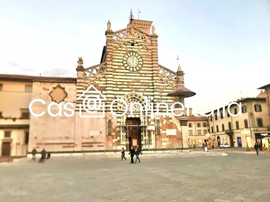Immagine 5 di Negozio in affitto  in Piazza del Duomo 1 a Prato