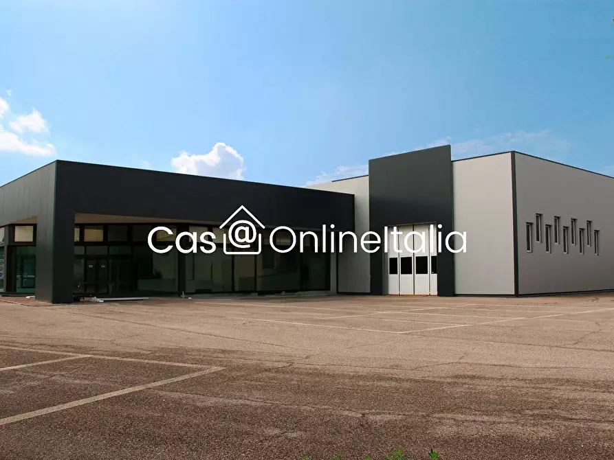Immagine 1 di Capannone industriale in affitto  in Via Isaac Newton 23 a Scandicci