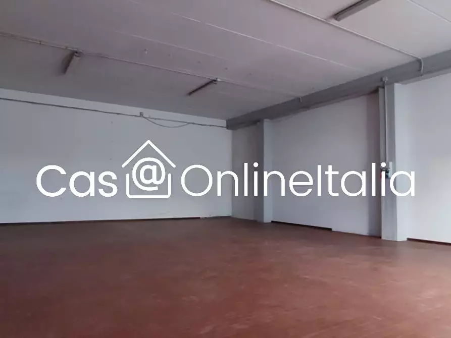 Immagine 16 di Capannone industriale in affitto  in Via Giorgio Ambrosoli 23 a Scandicci