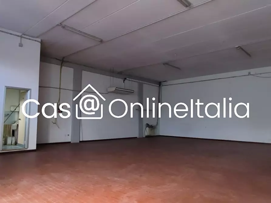 Immagine 13 di Capannone industriale in affitto  in Via Giorgio Ambrosoli 23 a Scandicci