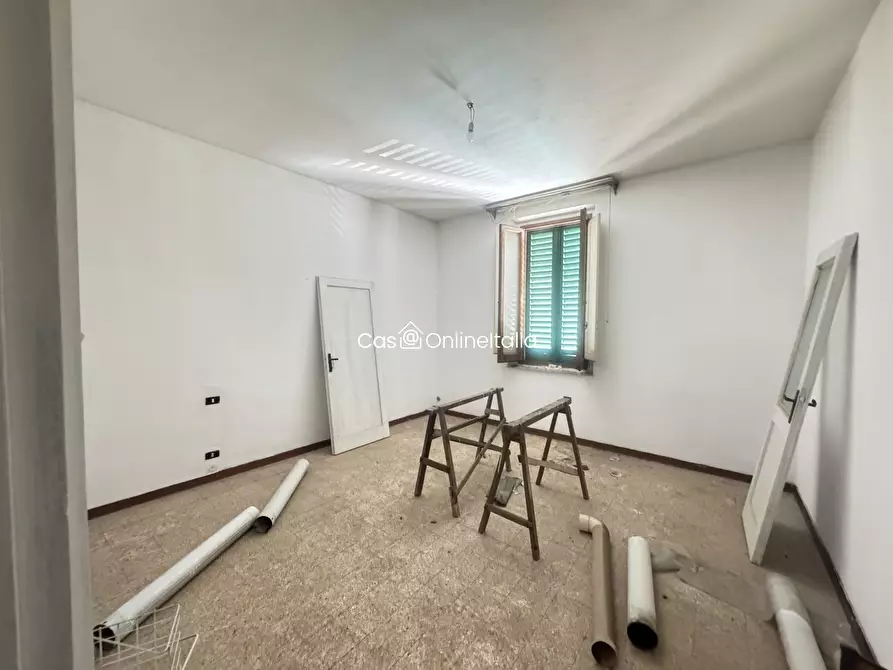 Immagine 2 di Terratetto in vendita  in Via Roma 4 a Capraia E Limite