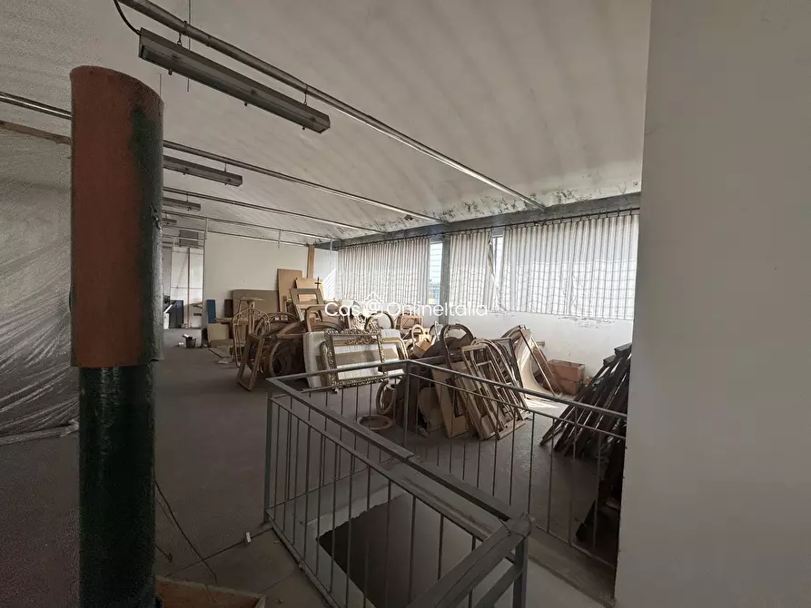 Immagine 9 di Capannone industriale in affitto  in Via del Padule a Scandicci