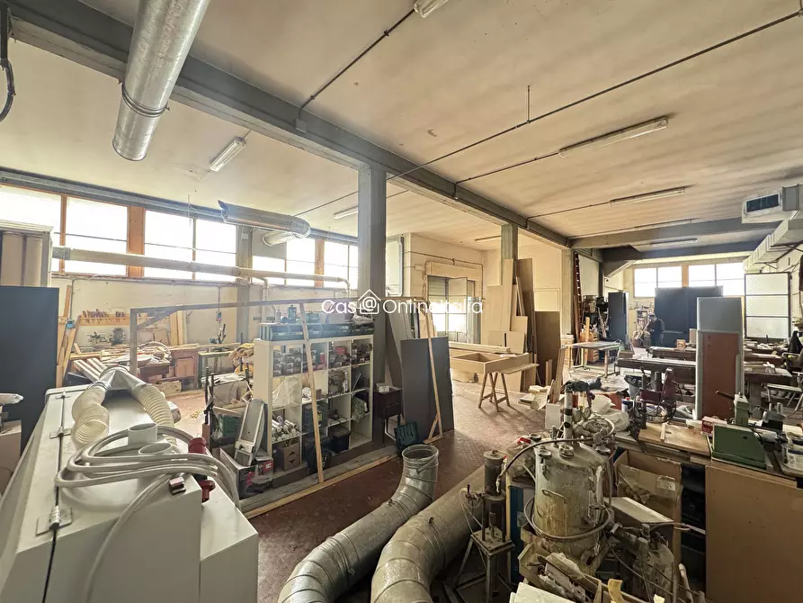 Immagine 14 di Capannone industriale in affitto  in Via del Padule a Scandicci