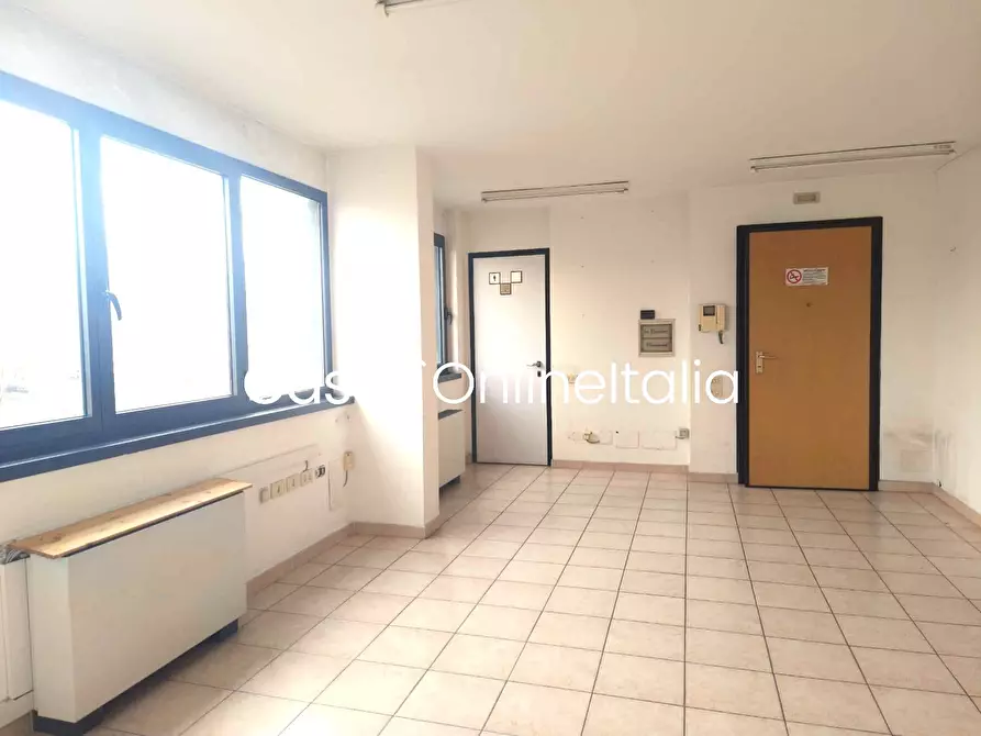 Immagine 3 di Ufficio in vendita  in Via Fabio Filzi 47 a Prato