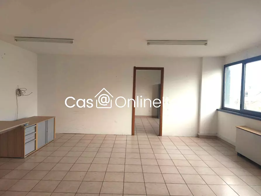 Immagine 2 di Ufficio in vendita  in Via Fabio Filzi 47 a Prato