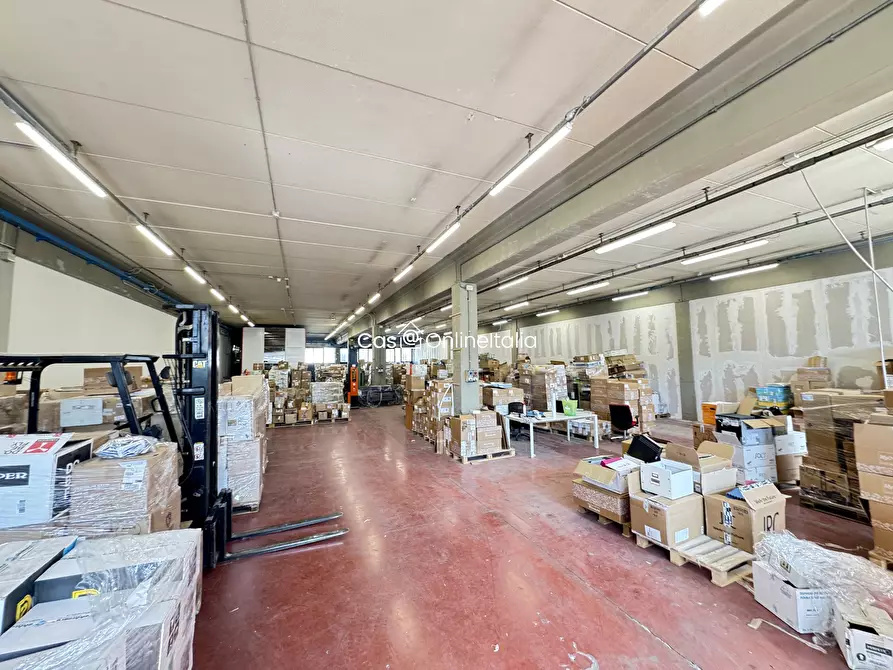 Immagine 7 di Capannone industriale in affitto  in Via Charta 77 10 a Scandicci