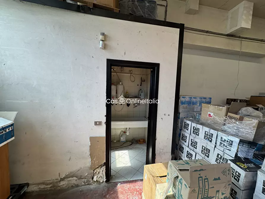 Immagine 10 di Capannone industriale in affitto  in Via Charta 77 10 a Scandicci