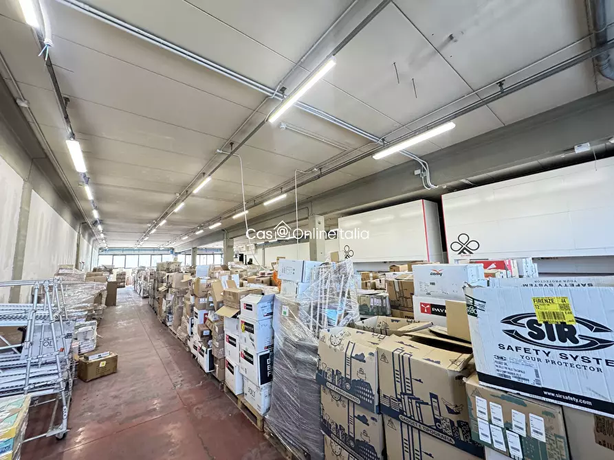 Immagine 4 di Capannone industriale in affitto  in Via Charta 77 10 a Scandicci