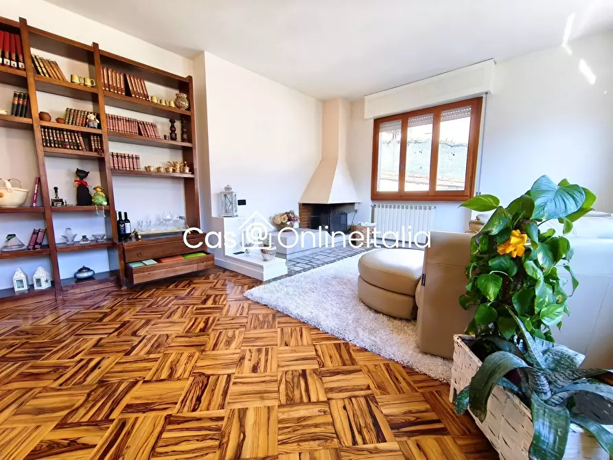Immagine 1 di Appartamento in vendita  in Via Le Piana 28 a Vernio