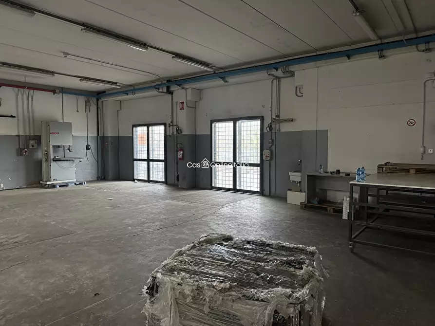 Immagine 7 di Capannone industriale in affitto  in Via del Padule a Scandicci