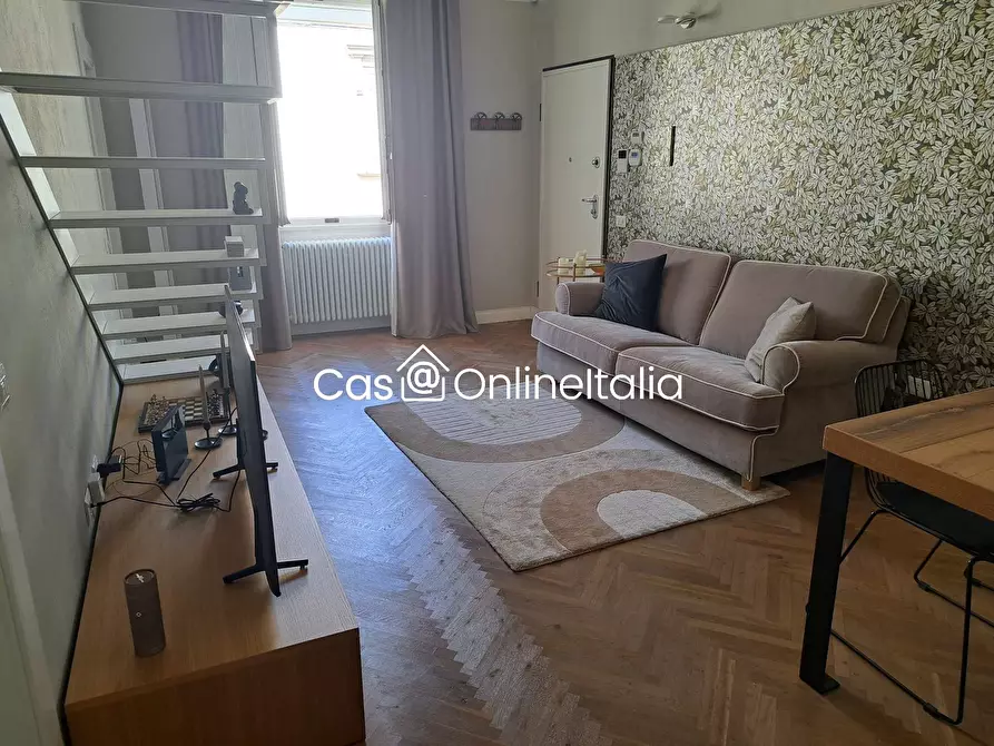 Immagine 10 di Appartamento in vendita  in Via Convenevole da Prato a Prato