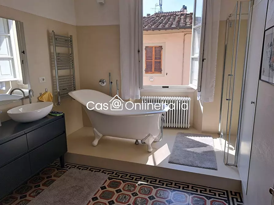 Immagine 24 di Appartamento in vendita  in Via Convenevole da Prato a Prato