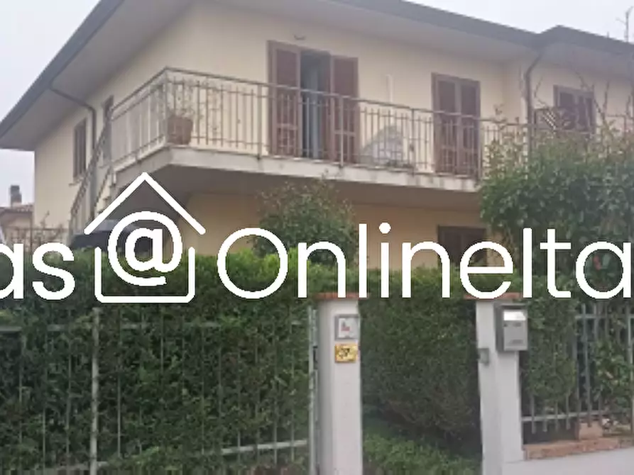 Immagine 1 di Appartamento in vendita  in Via Ignazio Silone 37 a Castiglione Del Lago