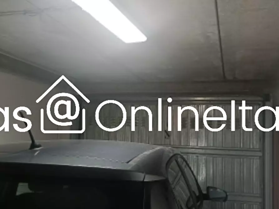 Immagine 13 di Appartamento in vendita  in Via Ignazio Silone 37 a Castiglione Del Lago