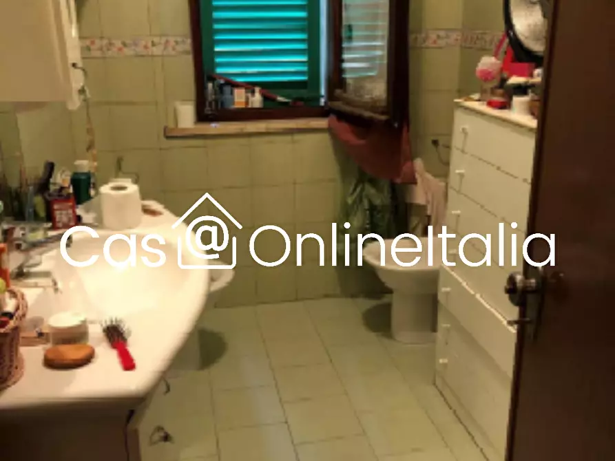 Immagine 11 di Casa indipendente in vendita  in Via Amedeo 59 a Castiglione Del Lago
